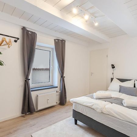 Terrace Apartment With 5 Rooms, Whirlpool And Bbq Augsburg Buitenkant foto