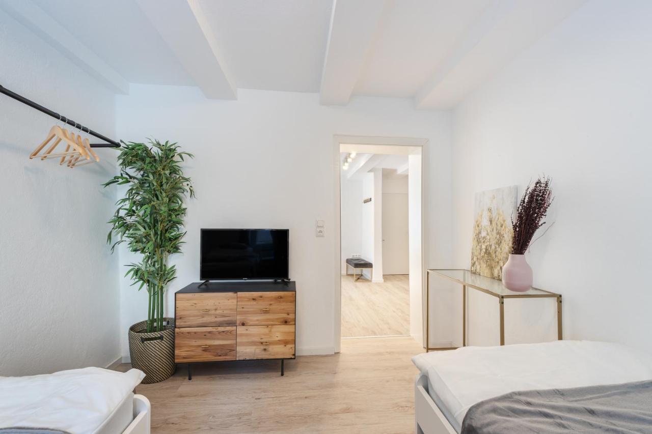 Terrace Apartment With 5 Rooms, Whirlpool And Bbq Augsburg Buitenkant foto