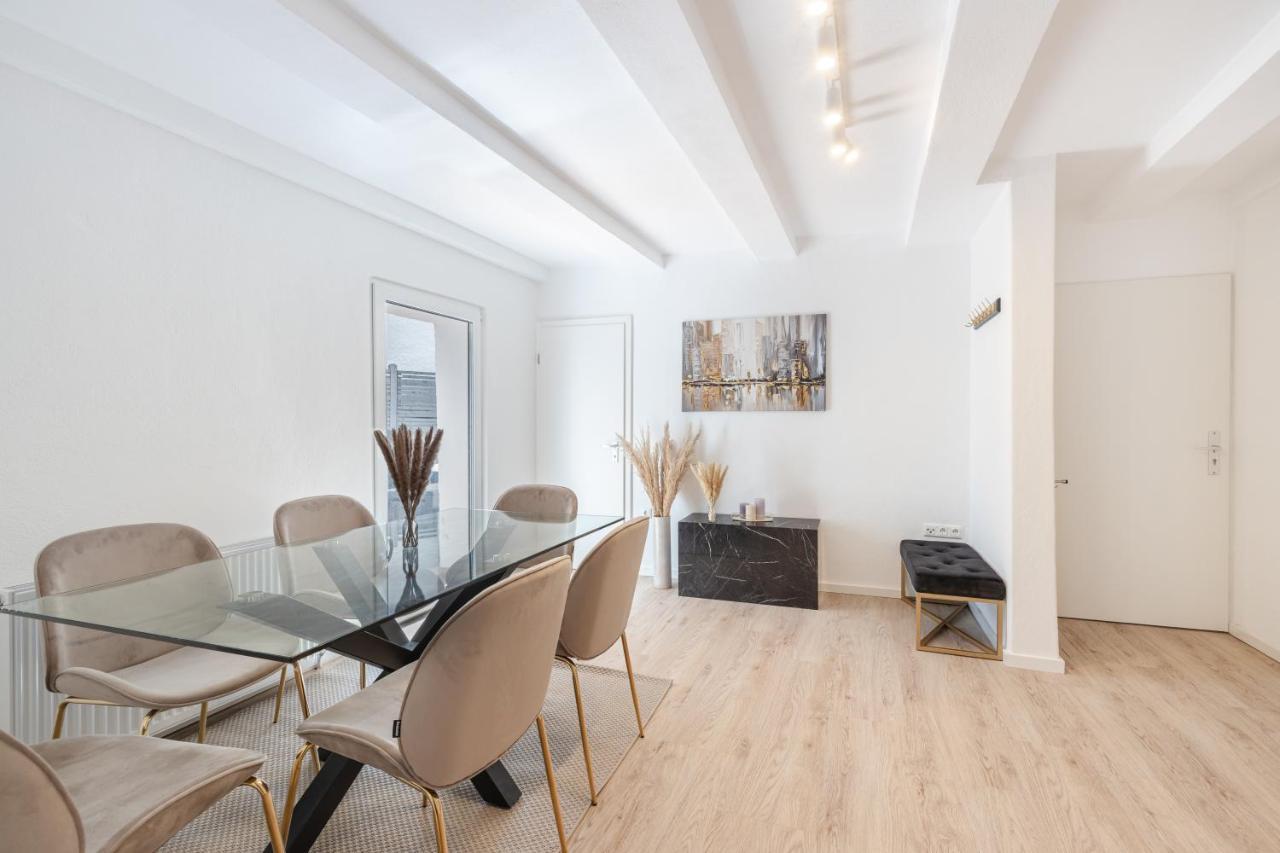 Terrace Apartment With 5 Rooms, Whirlpool And Bbq Augsburg Buitenkant foto